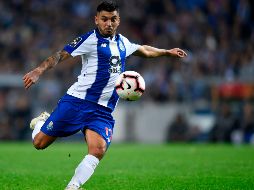 Corona llegó al Porto en el 2015 y ha disputado 157 partidos con los Dragones, anotando 22 goles. AFP/ARCHIVO