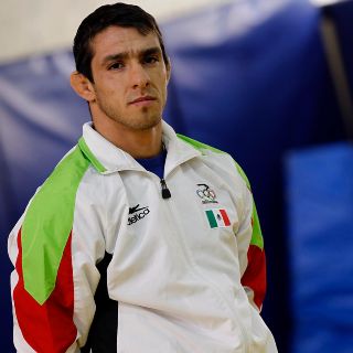 Guillermo Torres se impone con facilidad en Combate Américas