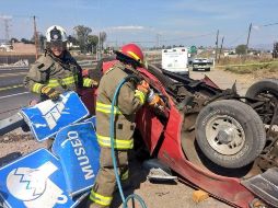 A causa del impacto fallecieron cinco mujeres, una niña, dos adultos y dos menores. TWITTER