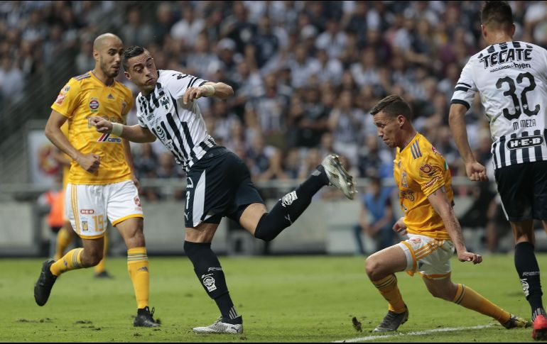 El recurso del mellizo deja sin opciones a la defensa de Tigres. MEXSPORT/MEXSPORT