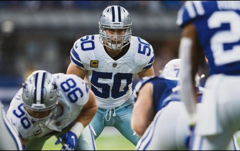 Sean Lee (#50) ha sido líder de la defensa de los Cowboys, pero las lesiones lo han limitado. AFP