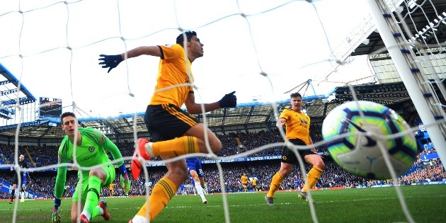 Ra&uacute;l Jim&eacute;nez anota y Wolverhampton deja ir el triunfo ante el Chelsea