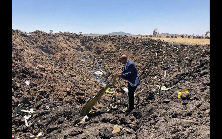 El consejero delegado de la Ethiopia Airlines, Tewolde Gebre Mariam, acudió al sitio del accidente. Tewolde reveló que el piloto había avisado a la torre de control de que estaba teniendo 