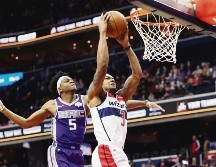 Bradley Beal levantó a unos Wizards que sufrieron de más ante los Kings de Sacramento. AFP / R. Carr