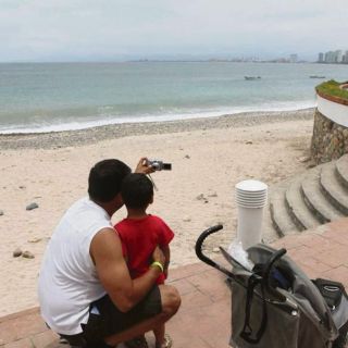 Continúa monitoreo de 10 playas en Puerto Vallarta