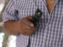 La propuesta indica que tampoco se consideran objetos o instrumentos prohibidos las armas electrónicas que produzcan efectos pasajeros en el organismo humano. EL INFORMADOR / ARCHIVO