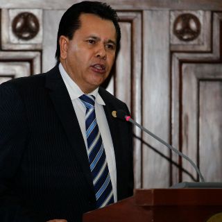 Enrique Alfaro revoca notaría a magistrado Celso Rodríguez
