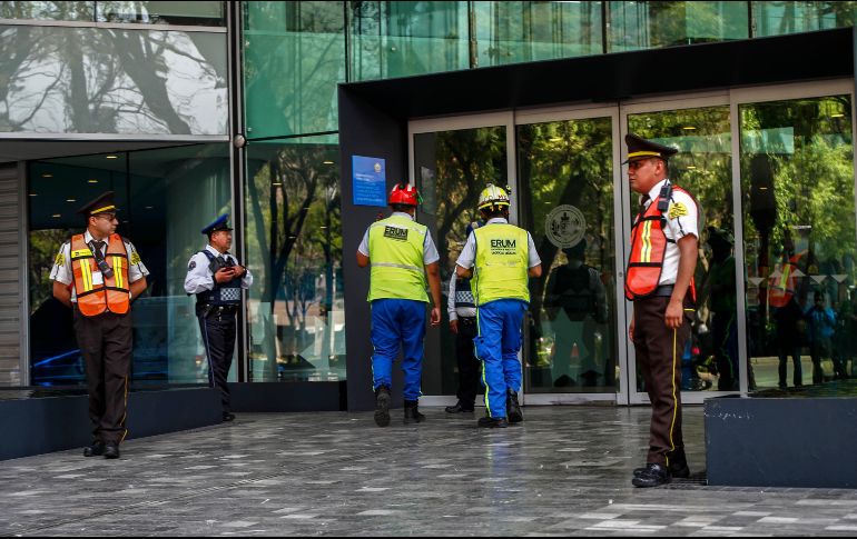 Bancomer informó que activó sus protocolos de seguridad después de recibir correos anónimos que amenazaban a los edificios Torre BBVA Bancomer y Parques en la Ciudad de México. SUN / Y. Xolalpa