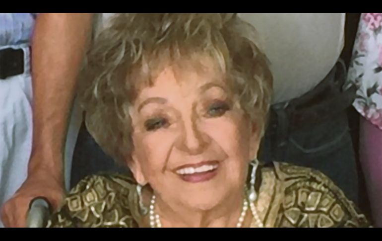 Yolanda Rodríguez de Madrigal (+).