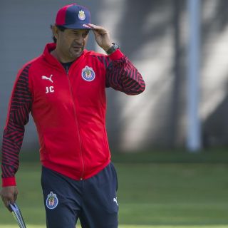 ¿Cuánto tiempo le queda a Cardozo como técnico de Chivas?