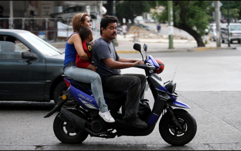 Las nuevas multas contra motociclistas que incumplan entrará en vigor tres meses después de se publique en el Periódico Oficial del Estado. EL INFORMADOR / ARCHIVO