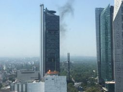 Explican que se registró un corte de electricidad del suministro de la CFE y se activó la planta de luz, la cual generó humo sólo en el arranque. TWITTER/@zairahservin