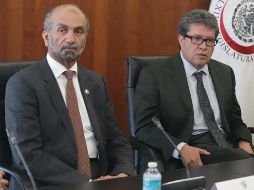 Monreal (d) le pidió a Yeidckol Polevnsky cuidar sus declaraciones y respetar la fauna animal. NTX/G. Durán