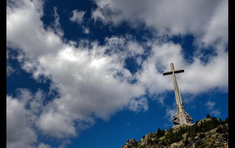  La exhumación de Franco no está alejada del momento político que viven los españoles. AFP/ O. Del Pozo