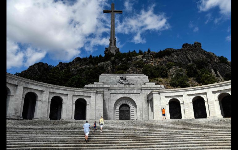  La exhumación de Franco no está alejada del momento político que viven los españoles. AFP/ O. Del Pozo