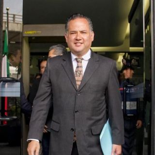 Presentan denuncia ante la Fepade por campaña contra AMLO