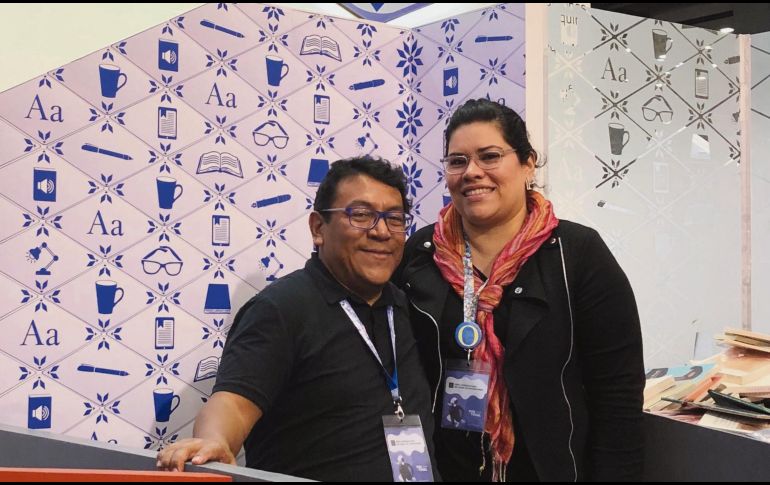 Al frente. Elizabeth Alvarado y Felipe Ponce, los artífices de Ediciones Arlequín. EL INFORMADOR / J. Pérez