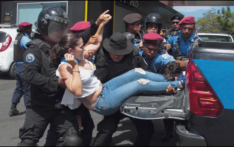 A pesar del engrosamiento de las cifras de detenidos, las protestas contra Ortega cobran fuerza. AFP