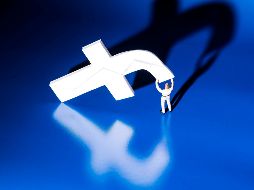 La primera ministra Jacinda Ardern considera que las redes sociales deben responder sobre su rol en la retirada de contenidos por el autor del ataque. AFP / ARCHIVO