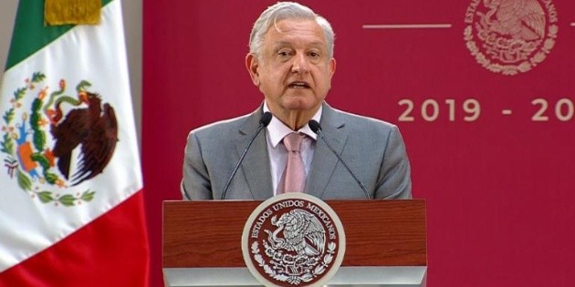 L&oacute;pez Obrador declara "el fin de la pol&iacute;tica neoliberal"