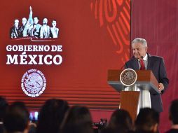 López Obrador respondió sobre la investigación periodística que relaciona al historiador Enrique Krauze como parte de una estrategia fallida que intentó descarrilar su candidatura presidencial. EFE/Presidencia