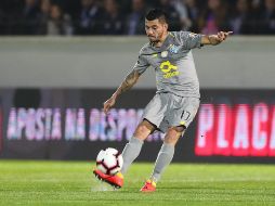 Corona no realizó el viaje a Estados Unidos, donde el equipo mexicano se medirá a las selecciones de Chile y Paraguay los días 22 y 26 de marzo. TWITTER / @FCPorto