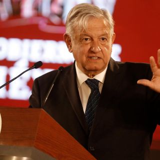 AMLO se reúne con su gabinete y con los 32 superdelegados