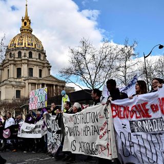 Miles de franceses exigen mayor poder adquisitivo