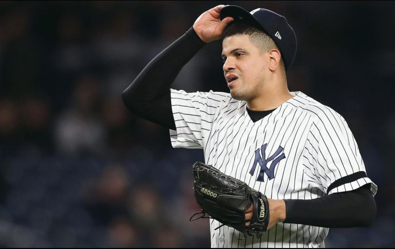 El pitcher dominicano Dellin Betances no podrá iniciar la temporada con los Yankees. AP