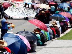 Los maestros llegaron desde la madrugada de este miércoles a las inmediaciones del Palacio Legislativo donde pretenden permanecer en campamento. SUN / ARCHIVO
