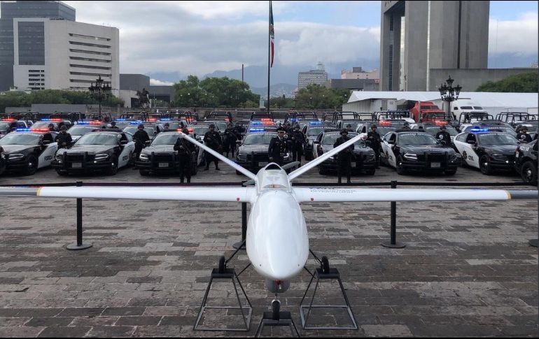 El dron, diseñado por ingenieros egresados de la Universidad Autónoma de Nuevo León, es el primero en su tipo en el país. TWITTER/@JaimeRdzNL