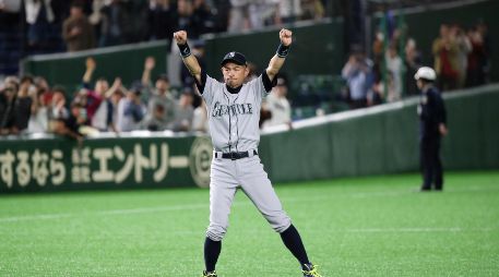 En una declaración escrita difundida tras el juego, el jardinero señaló que ''he logrado hacer realidad muchos de mis sueños en el beisbol, en mi carrera en Japón y, desde 2001, en las Grandes Ligas''. AP / K. Sasahara