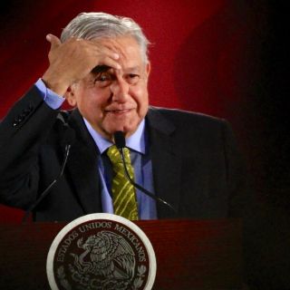 López Obrador elogia inversión de Alfredo Harp en el beisbol