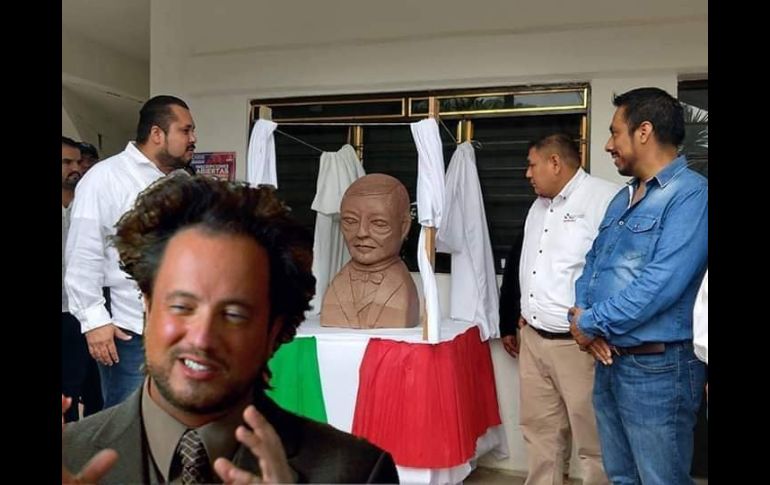 Respeto al derecho ajeno y sus memes... así se burlan del busto de Benito Juárez