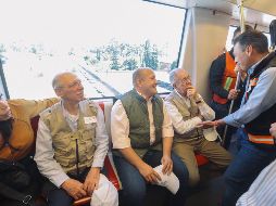 Enrique Alfaro, Javier Jiménez Espriú y presidentes municipales realizaron un recorrido por la Línea 3. EL INFORMADOR/G. Gallo