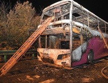 A bordo del autobús iban 56 personas, incluyendo 53 pasajeros, un guía de turistas y dos conductores. TWITTER/@eha_news