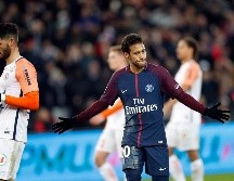 Neymar corre el riesgo de perderse tres o más juegos de la Champions League. AP/Archivo