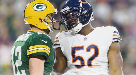 Aaron Rodgers y Khalil Mack son los actuales referentes de Packers y Bears, respectivamente. Estos equipos se enfrentarán el 5 de septiembre. AFP