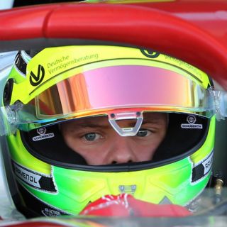 El hijo de Michael Schumacher pilotará un Ferrari de F1 en ensayos en Baréin