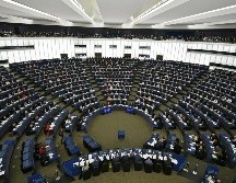 Los legisladores aprobaron la iniciativa por 348 votos a favor, 274 en contra y 36 abstenciones. EFE/P. Seeger