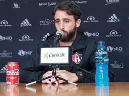 El defensa no ha tenido la mejor de las suertes en México, pues desde su arribo ha padecido lesiones, pasado por el quirófano y cometido errores que costaron caro en partidos determinantes. EL INFORMADOR / D. Reos