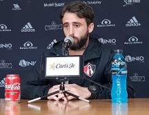 El defensa no ha tenido la mejor de las suertes en México, pues desde su arribo ha padecido lesiones, pasado por el quirófano y cometido errores que costaron caro en partidos determinantes. EL INFORMADOR / D. Reos