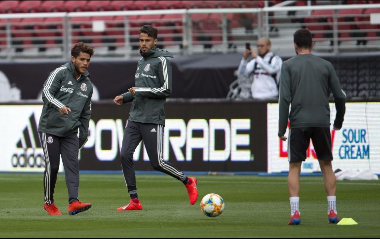 ''Esta gira es de 28 jugadores y normalmente las hago de 24 y si lo hice así fue para conocerlos a todos y quiero irme con una observación de 20 o 24 jugadores'', explicó Martino previo al encuentro. MEXSPORT / O. Aguilar