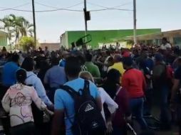 En videos difundidos por los mismos docentes se aprecian los ataques. ESPECIAL