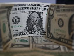 Banco BASE prevé que el tipo de cambio cotice entre 19.10 y 19.40 pesos por dólar. EFE / ARCHIVO