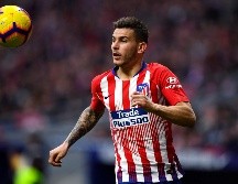 Hernández, de 23 años, fue campeón del mundo con Francia en Rusia 2018 y ha ganado dos títulos con el Atlético de Madrid. AFP /