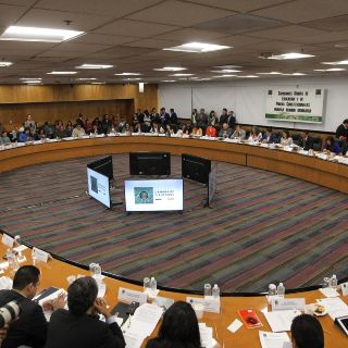 Avanza contrarreforma educativa pese a bloqueos en Cámara de Diputados