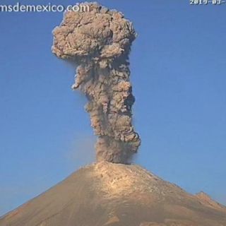 El Popocatépetl registra explosión, deja columna de 2.5 kilómetros