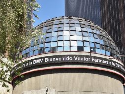 El mercado accionario local opera con un volumen de 2.4 millones de títulos y un importe económico de 61.03 millones de pesos. ESPECIAL / bmv.com.mx