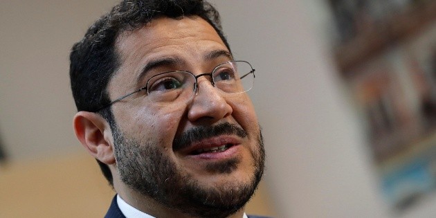 Pr&oacute;xima semana, licitaci&oacute;n para subasta de veh&iacute;culos del Senado: Batres